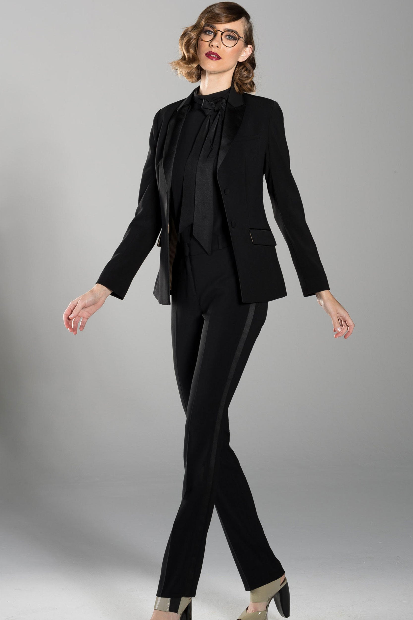 luvamia Black Blazers for Women Suit Jackets Dressy 3/4 Sleeve Blazer  Business Casual Outfits for Work Size M Fit Size 8 Size 10 - Walmart.com